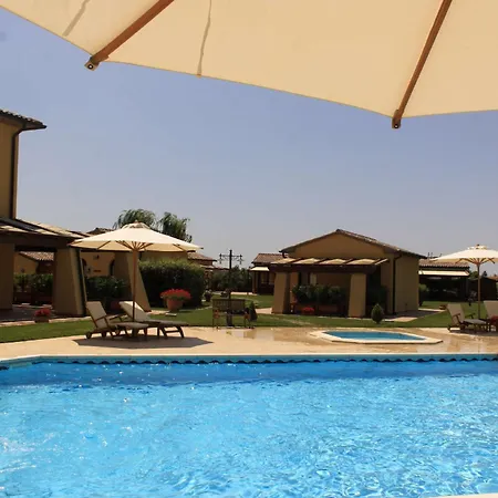 Aparthotel Podere Tre Cipressi *