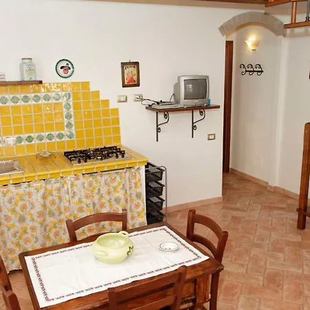 Podere Tre Cipressi Aparthotel *