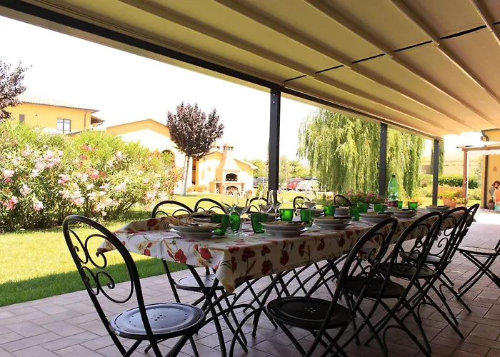 Podere Tre Cipressi קמפיליה מריטימה