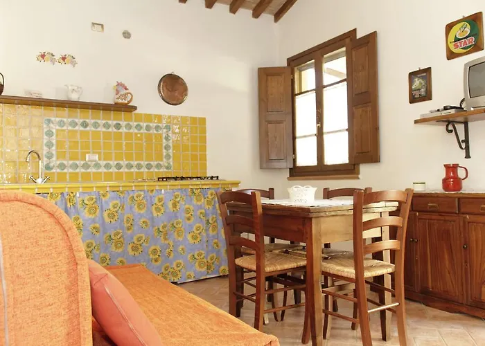 מלון דירות Podere Tre Cipressi קמפיליה מריטימה