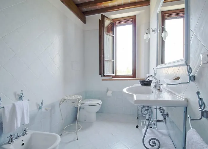 Podere Tre Cipressi קמפיליה מריטימה