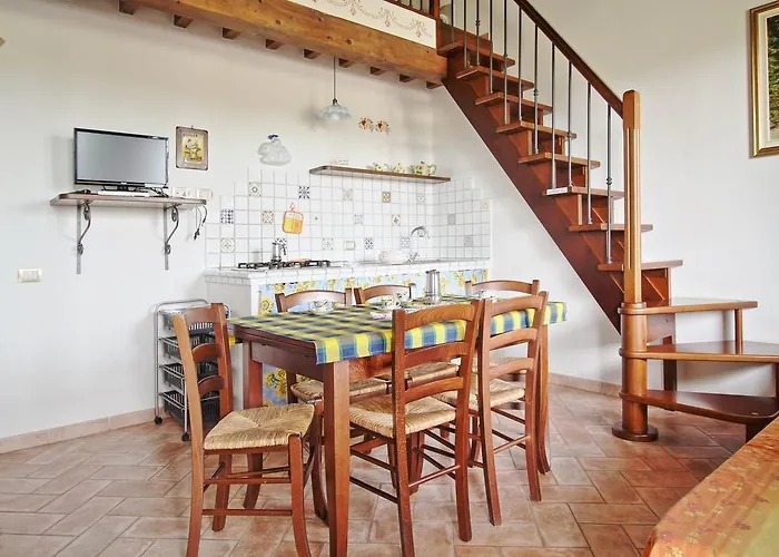 מלון דירות Podere Tre Cipressi 3*