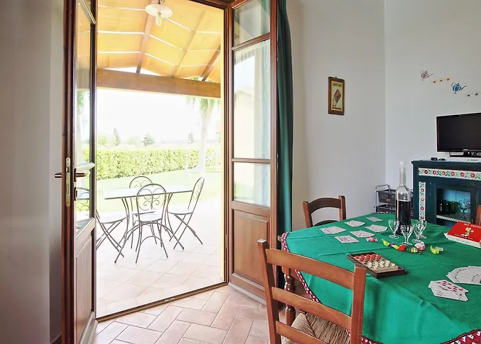 מלון דירות Podere Tre Cipressi 3*