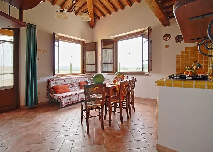 Podere Tre Cipressi קמפיליה מריטימה