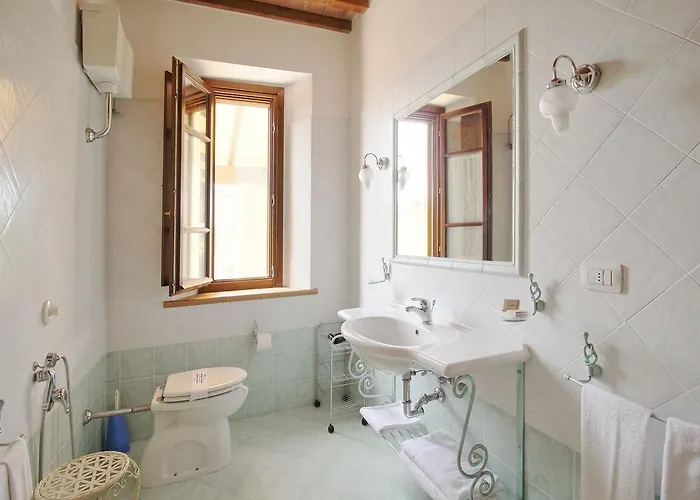 Podere Tre Cipressi קמפיליה מריטימה