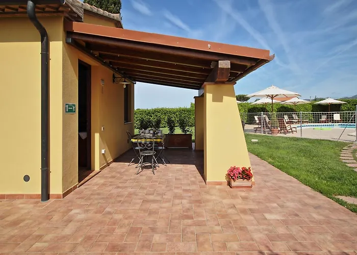 Podere Tre Cipressi קמפיליה מריטימה