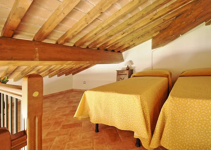 מלון דירות Podere Tre Cipressi 3*